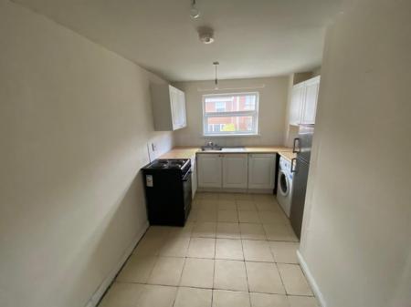 KITCHEN 13 YEATS COURT.jpg