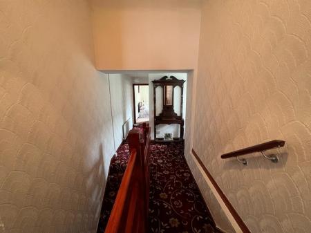 LANDING 9 EGLINTON TERRACE .jpg