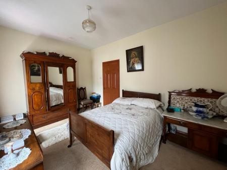 MAIN BEDROOM 9 EGLINTON .jpg