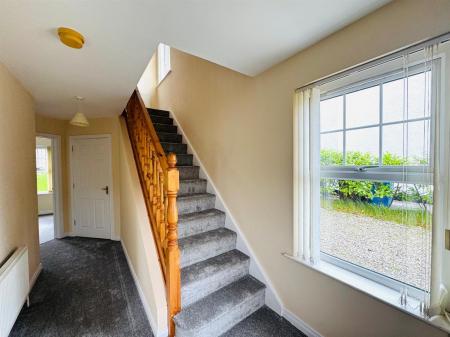 20 BROOK MANOR STAIRS.jpg