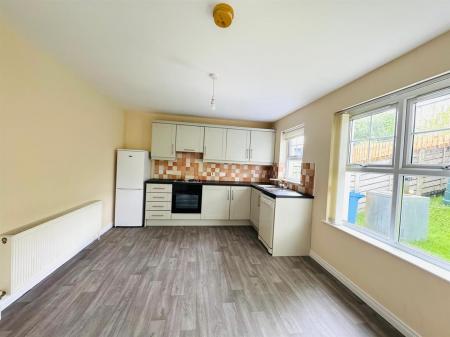 20 BROOK MANOR KITCHEN.jpg