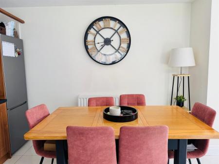 41 DUNNALONG DINING.jpg