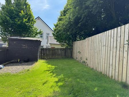 41 DUNNALONG REAR GARDEN.jpg