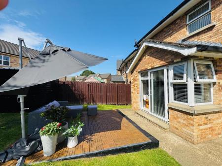 33 WOODVALE MEWS REAR.JPG