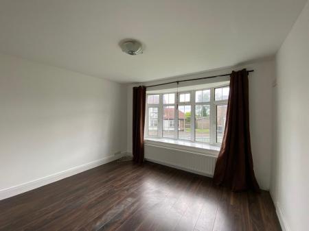 11 THORNLEA BED .jpg