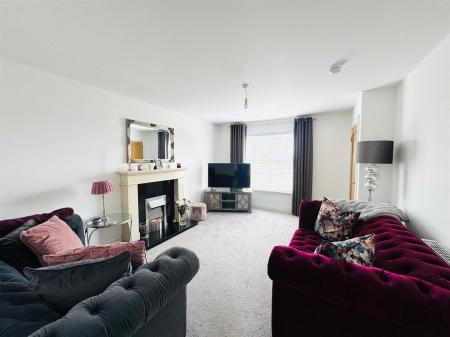 259 BIRCH HILL LOUNGE.JPG