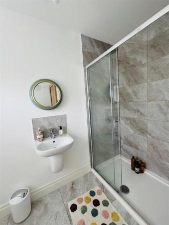 259 BIRCH HILL ENSUITE.JPG