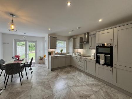 259 BIRCH HILL KITCHEN 3.jpg