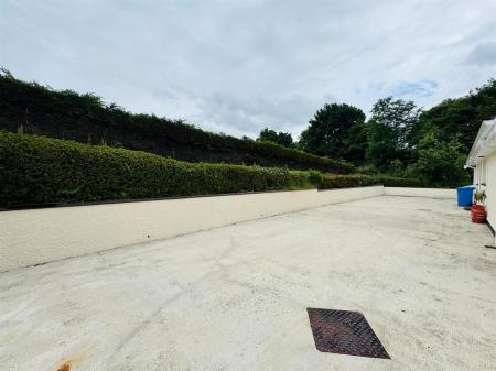 95 CROCKMORE YARD.jpg