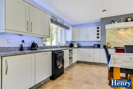 34 Drumahoe Road, Drumahoe BT47 3SD-24.JPG