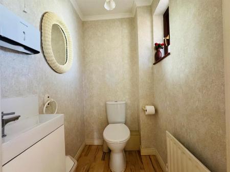 10 COOLAFINNY ROAD DOWNSTAIRS WHB & WC.jpg