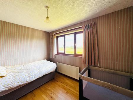 10 coolafinny road bed 2 2.jpg