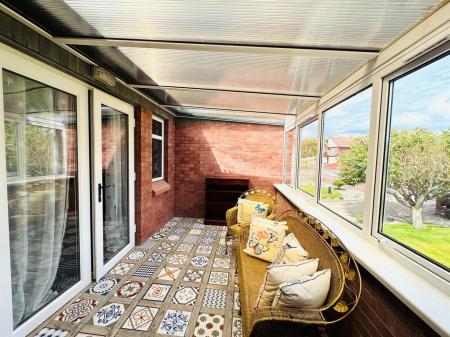 74 woodend road sunporch.JPG