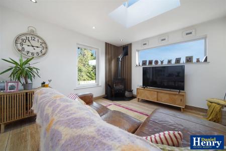 21 Brookmount Park, BT47 5AD-31.JPG