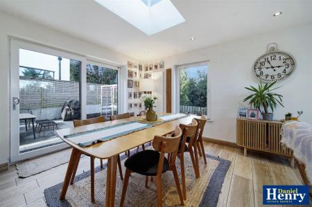 21 Brookmount Park, BT47 5AD-32.JPG