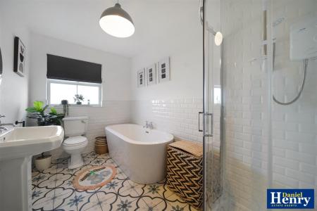 21 Brookmount Park, BT47 5AD-54.JPG