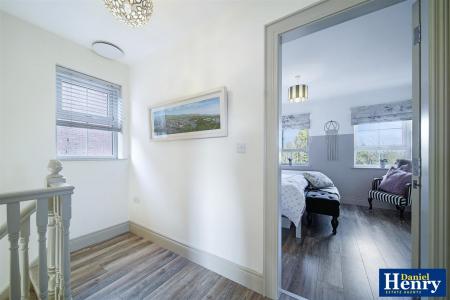 21 Brookmount Park, BT47 5AD-48.JPG