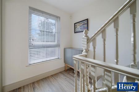 21 Brookmount Park, BT47 5AD-37.JPG