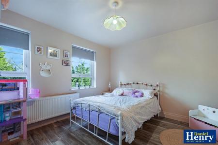 21 Brookmount Park, BT47 5AD-40.JPG