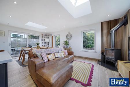 21 Brookmount Park, BT47 5AD-27.JPG