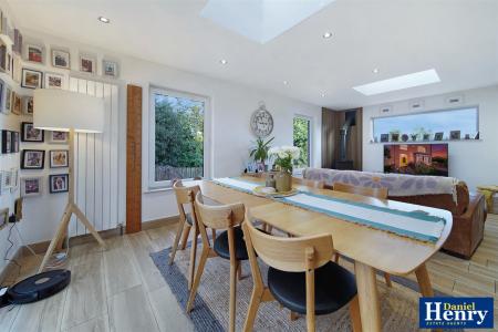 21 Brookmount Park, BT47 5AD-33.JPG