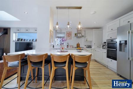 21 Brookmount Park, BT47 5AD-23.JPG