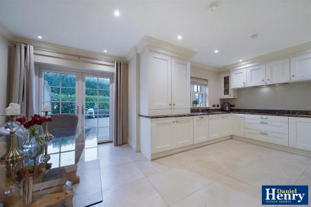 199 Brleyfields, Culmore Road, Derry-29.JPG