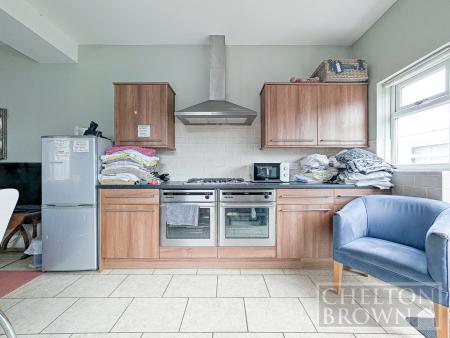 Living/Kitchen