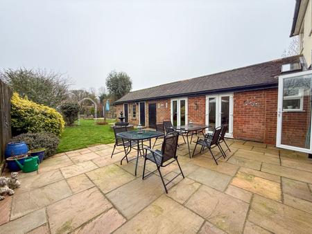 Patio 1