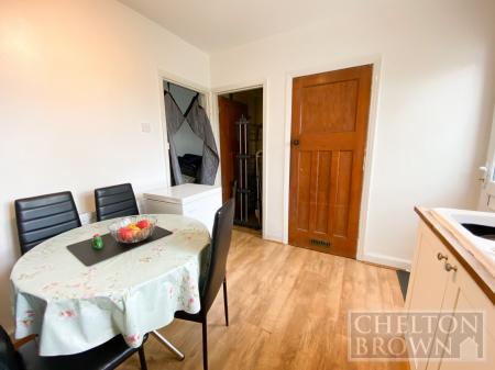 Kitchen/Dining
