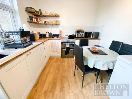 Kitchen/Dining