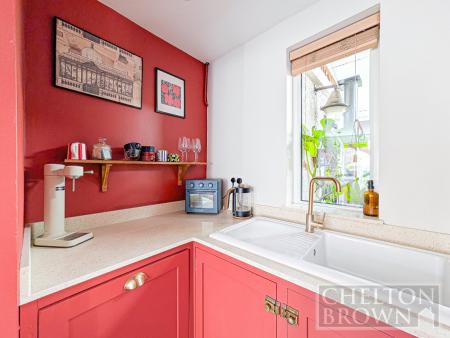 Kitchen & Diner