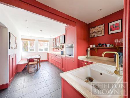 Kitchen & Diner