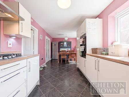 Kitchen & Diner