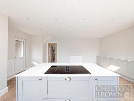 Kitchen & Living