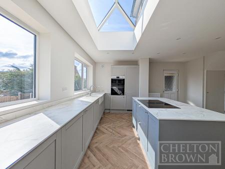Kitchen & Living