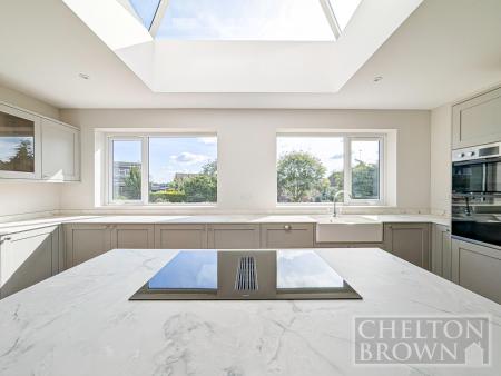 Kitchen & Living