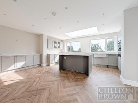 Kitchen & Living