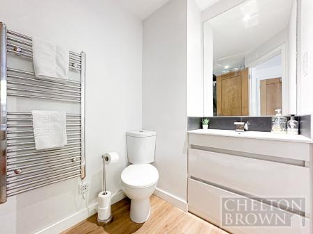 Bed 1 Ensuite