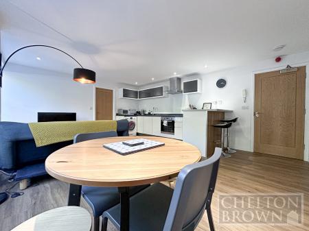 Lounge/Diner