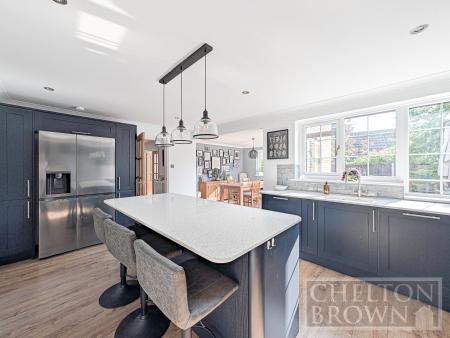 Kitchen & Diner
