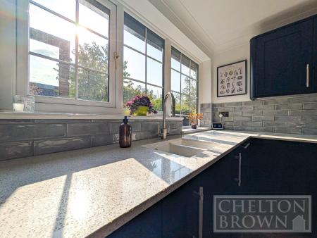 Kitchen & Diner