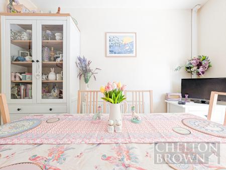 Kitchen & Diner