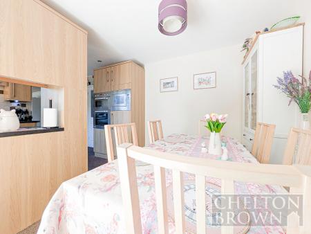 Kitchen & Diner