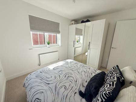 Bed2