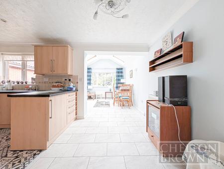 Kitchen/Dining