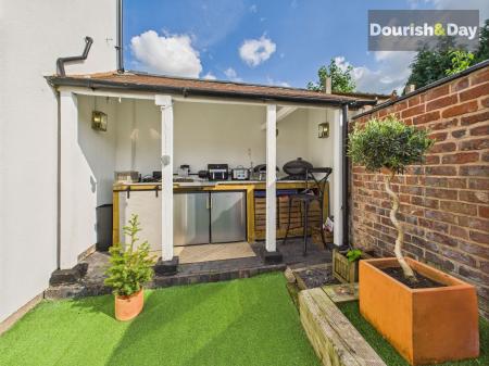 Covered Entertaining Area