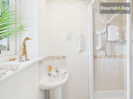 Ensuite Shower Room