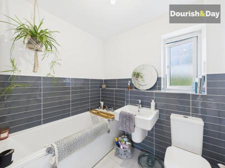 Bedroom 2 & 3 Jack & Jill En-Suite