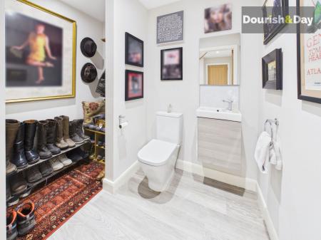 Guest WC & Cloak Room